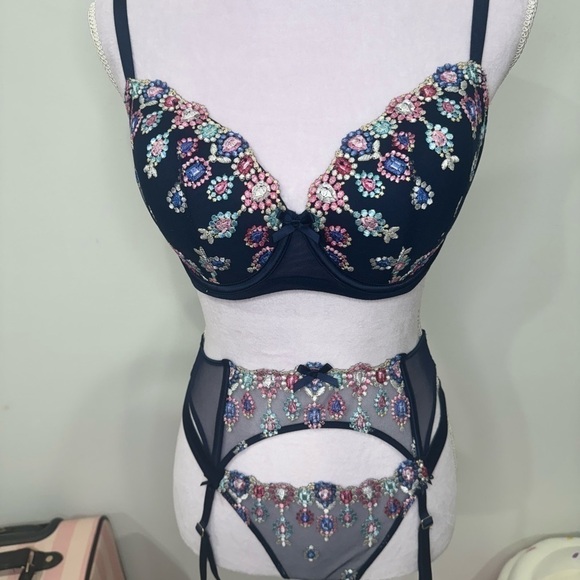 Victoria's Secret Other - Victorias Secret jewel embroidery lingerie set 💎✨👑